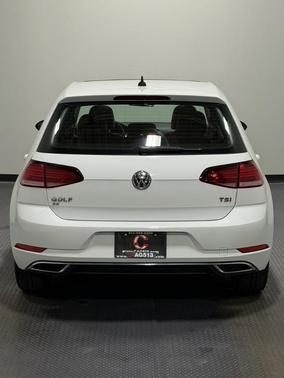 2018 Volkswagen Golf TSI SE