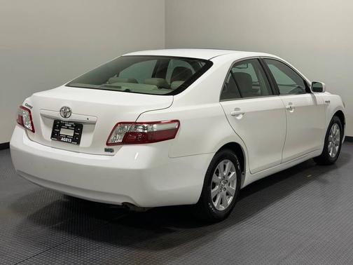 White 2009 Toyota Camry Hybrid