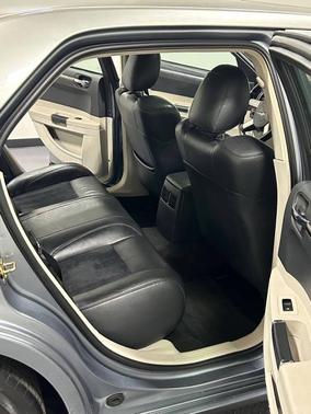 2006 Chrysler 300C SRT-8