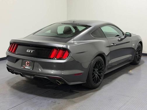 2017 Ford Mustang GT