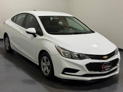 White 2017 Chevrolet Cruze LS