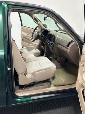 2004 Toyota Tundra Base