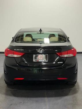 2013 Hyundai ELANTRA Limited