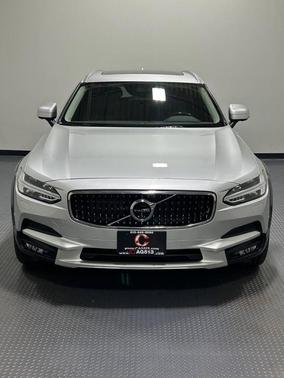 2018 Volvo V90 Cross Country T5