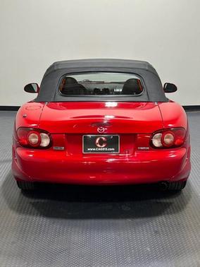 2003 Mazda MX-5 Miata 