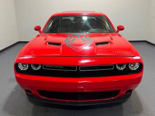 2015 Dodge Challenger SXT