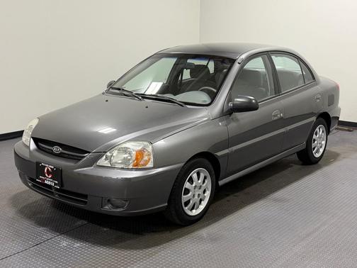 2004 Kia Rio 