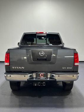 2011 Nissan Titan SV