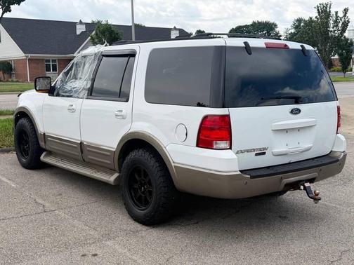 White 2004 Ford Expedition Eddie Bauer