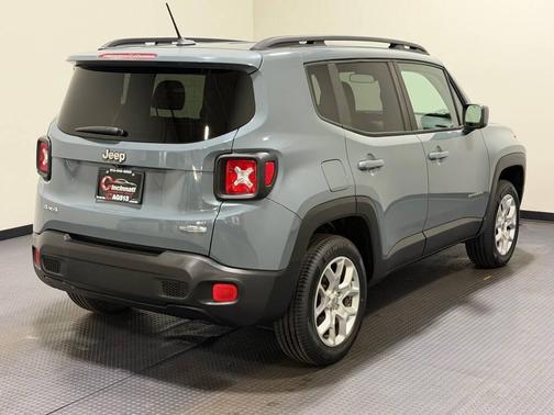 Gray 2017 Jeep Renegade Latitude