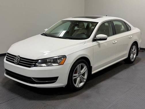 White 2014 Volkswagen Passat 1.8T SE