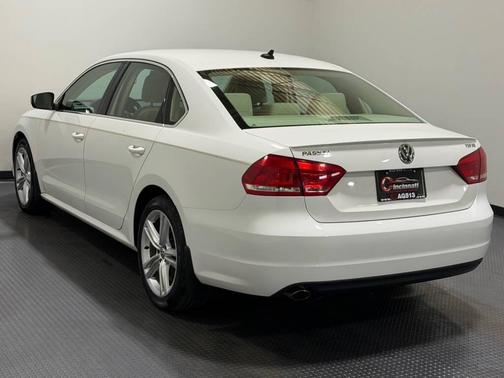 White 2014 Volkswagen Passat 1.8T SE