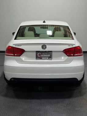 White 2014 Volkswagen Passat 1.8T SE