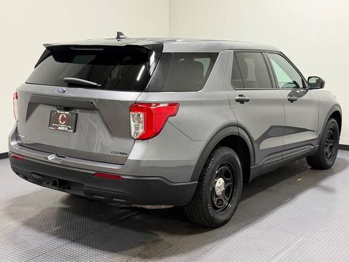 Gray 2023 Ford Utility Police Interceptor Base