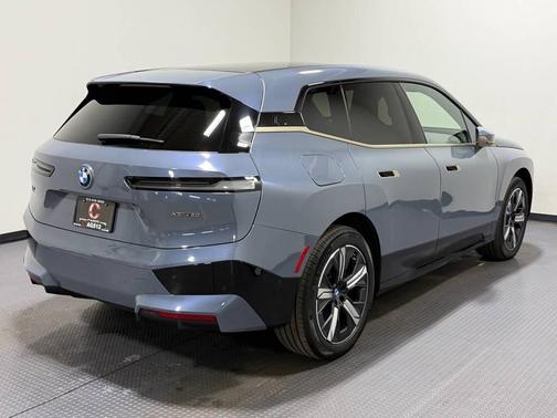 2023 BMW iX xDrive50