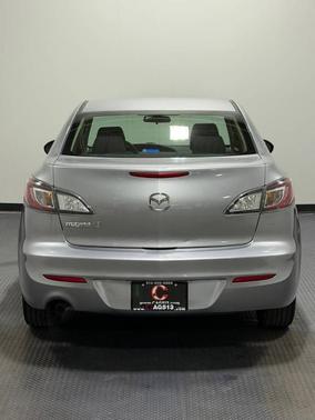 2013 Mazda Mazda3 i SV