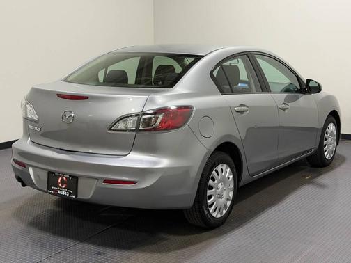2013 Mazda Mazda3 i SV