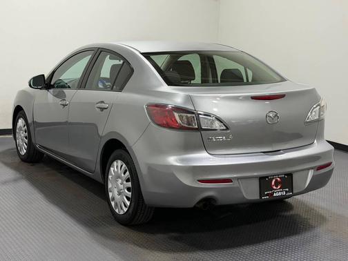2013 Mazda Mazda3 i SV