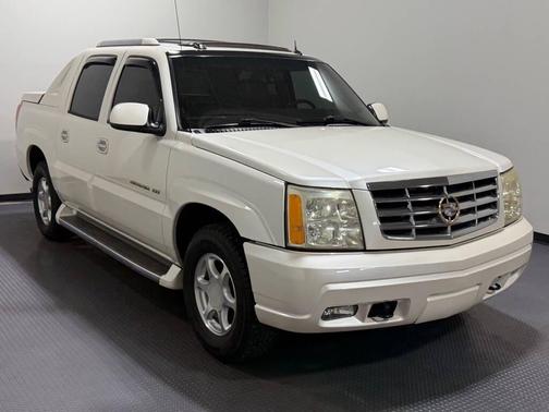 White 2005 Cadillac Escalade EXT