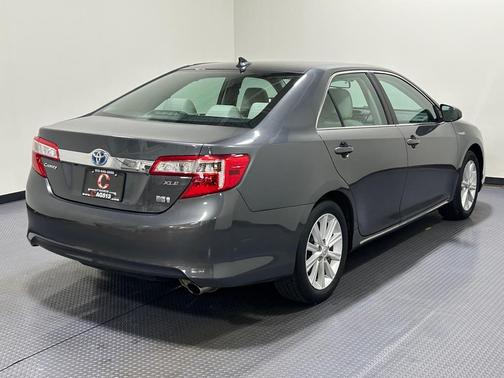 2012 Toyota Camry Hybrid 