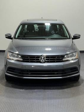 Platinum Gray Metallic 2018 Volkswagen Jetta 1.4T SE