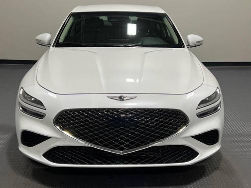 2022 Genesis G70 2.0T
