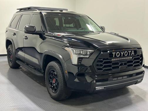 2023 Toyota Sequoia SR5