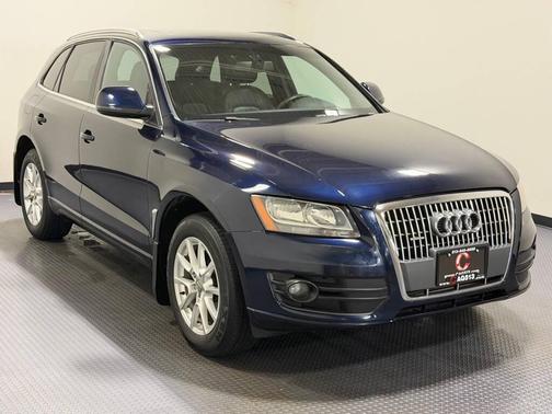 Blue 2011 Audi Q5 2.0T Premium