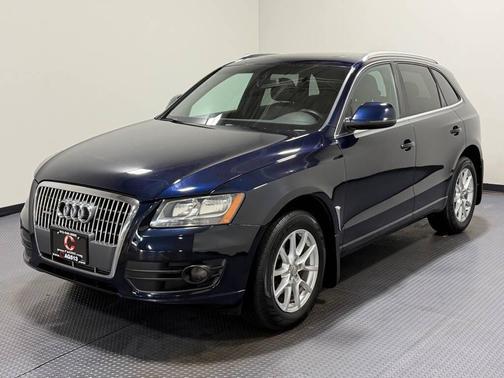 Blue 2011 Audi Q5 2.0T Premium