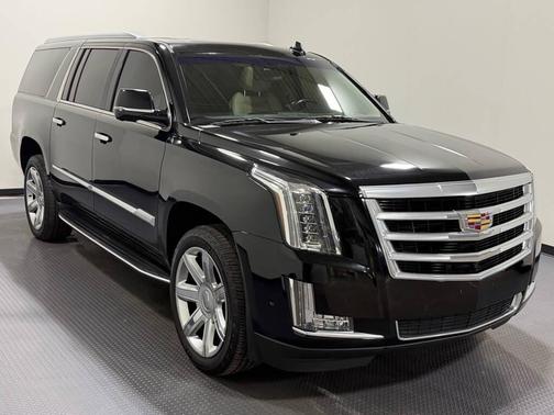 2019 Cadillac Escalade ESV Luxury