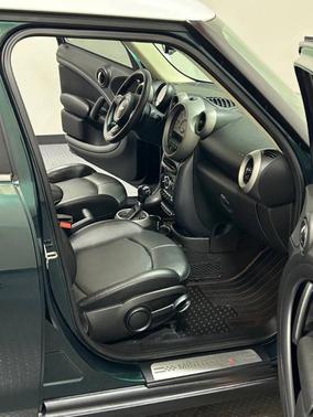2012 MINI Cooper S Countryman Base