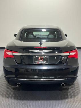 2011 Chrysler 200 Limited
