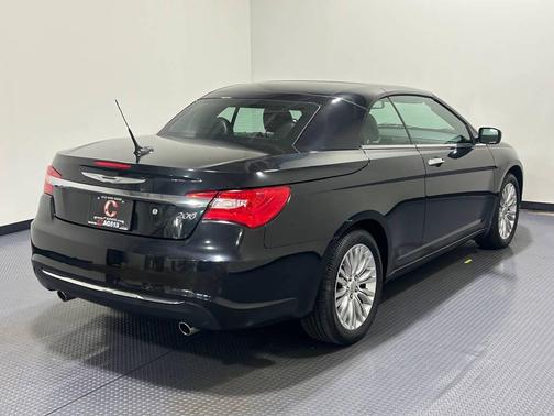 2011 Chrysler 200 Limited
