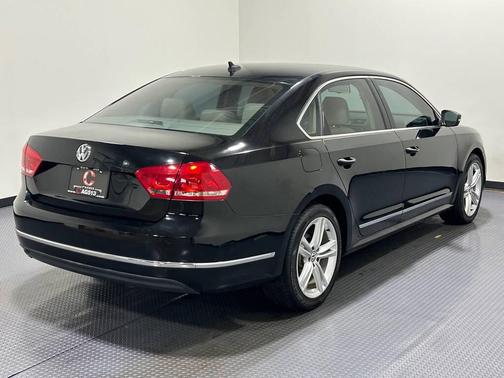 2013 Volkswagen Passat 2.0 TDI SEL Premium