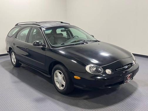 1999 Ford Taurus SE