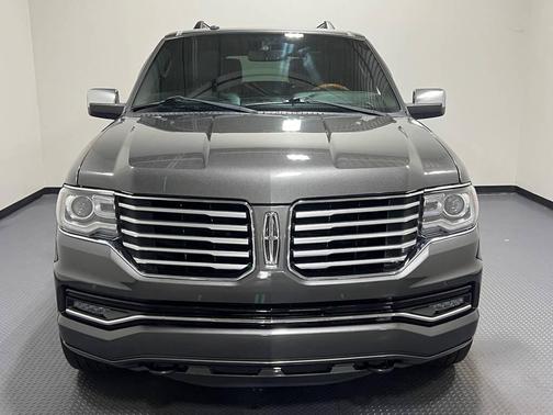 2017 Lincoln Navigator Select