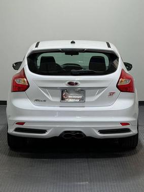 White 2014 Ford Focus ST Base