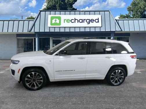 Bright White Clearcoat 2022 Jeep Grand Cherokee 4xe Overland