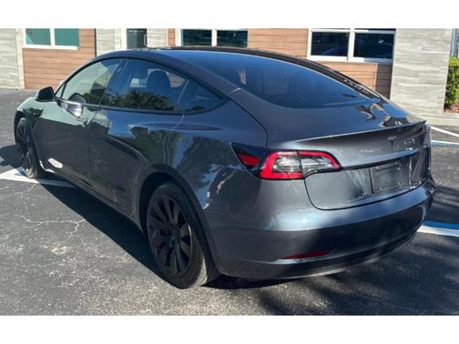 Midnight Silver Metallic 2023 Tesla Model 3 Base