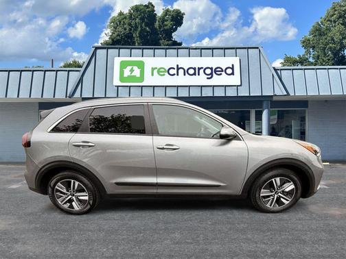 Steel Gray 2022 Kia Niro Plug-In Hybrid LXS