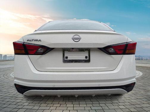 2025 Nissan Altima S FWD