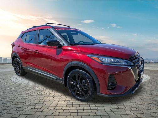 2021 Nissan Kicks SR