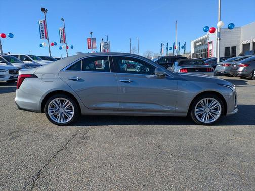 2024 Cadillac CT4 Premium Luxury