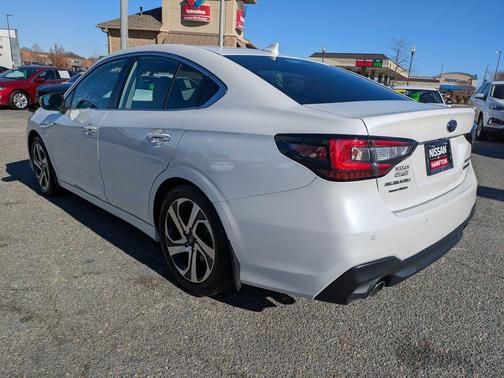2022 Subaru Legacy Touring XT