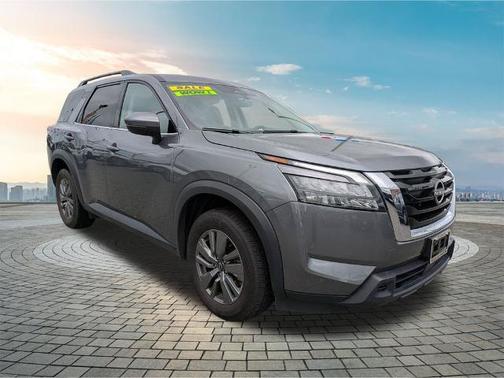 Gun Metallic 2025 Nissan Pathfinder SV