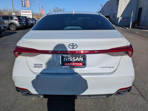 2022 Toyota Avalon Limited