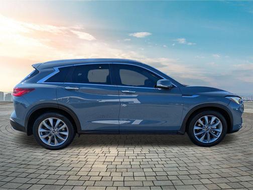 2022 INFINITI QX50 ESSENTIAL