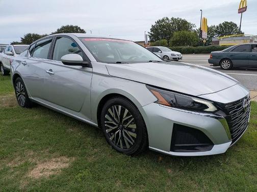 2023 Nissan Altima 2.5 SV