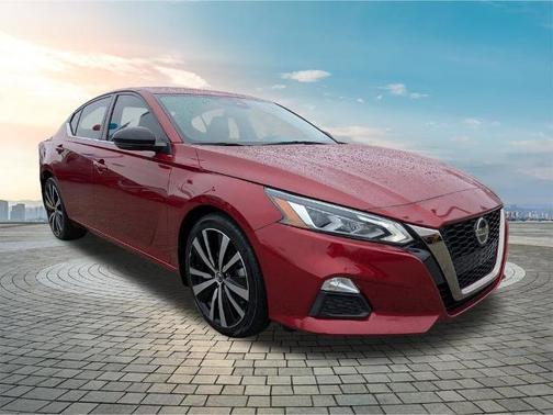 Scarlet Ember 2021 Nissan Altima 2.5 SR