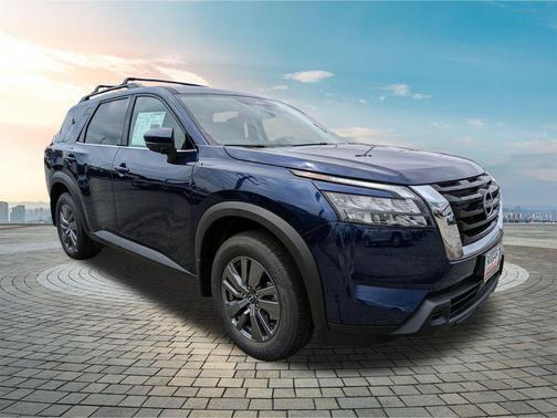 2025 Nissan Pathfinder SV FWD